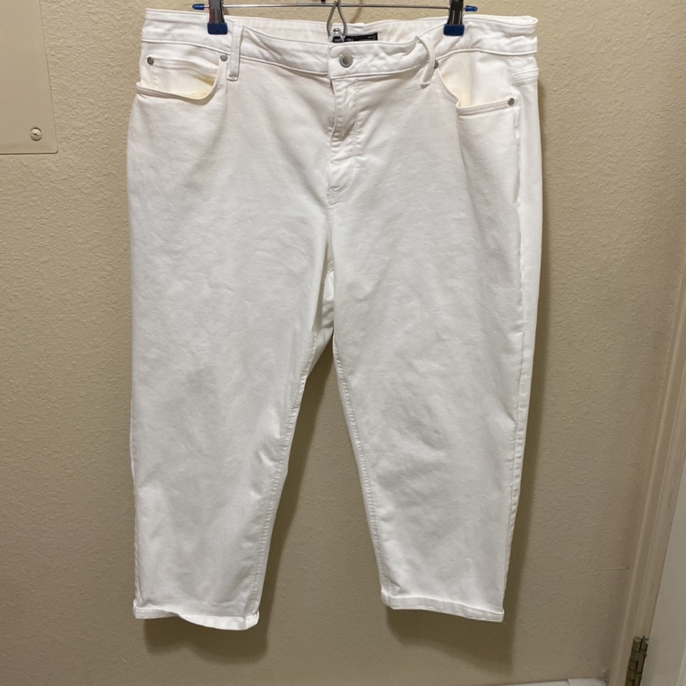 White Cropped Jeans - simply Vera